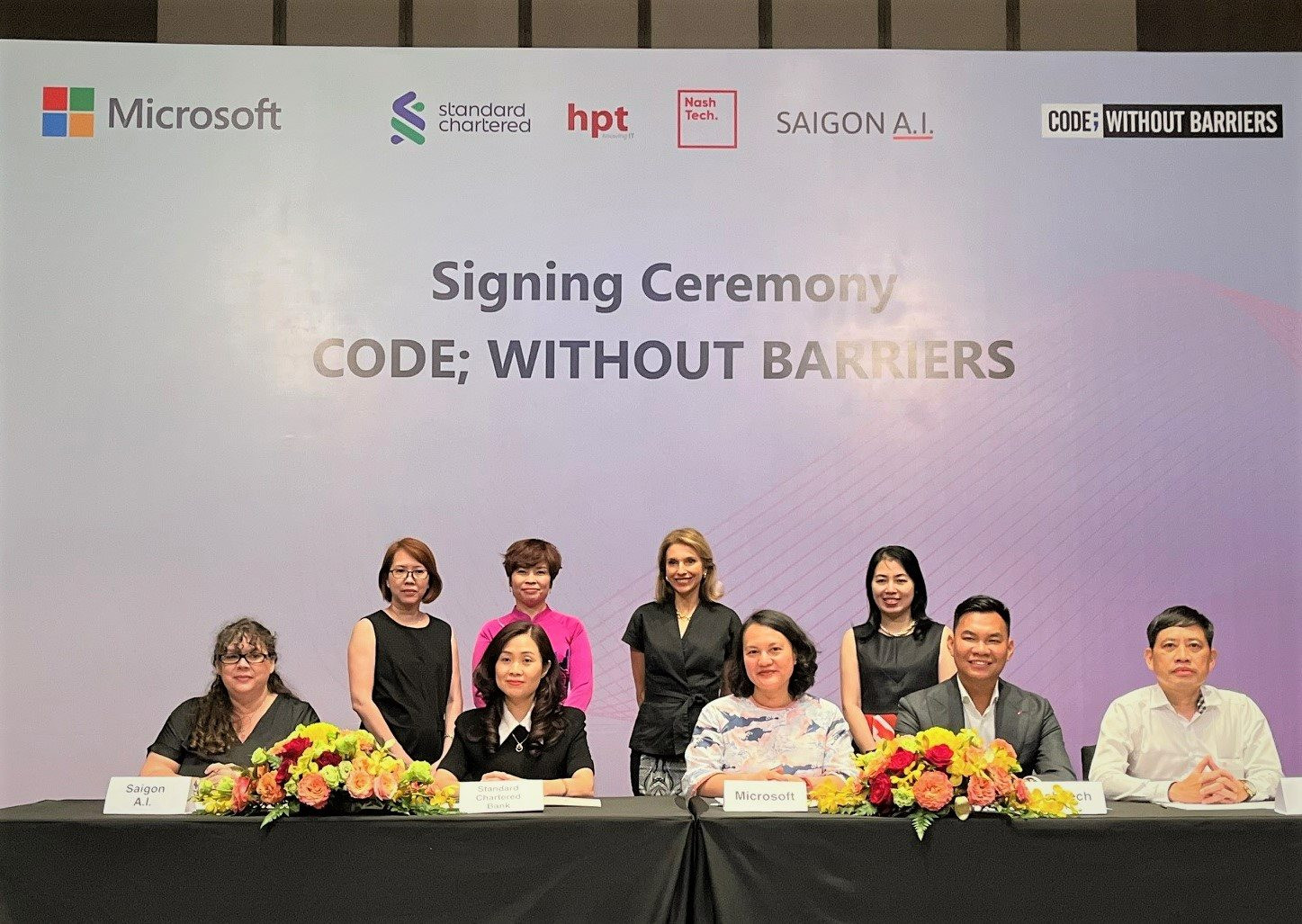signing-ceremony-of-code-without-barriers.jpg