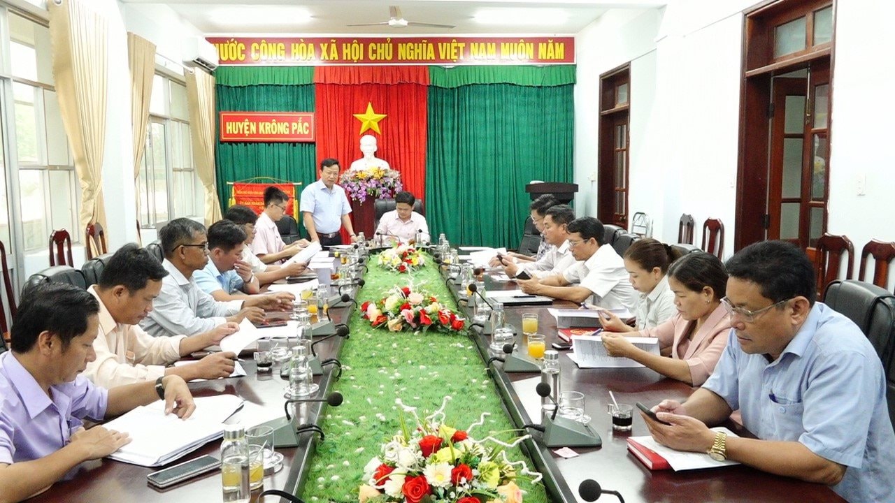 ban-dai-dien-hoi-dong-quan-tri-nhcsxh-huyen-krong-pac-thuong-xuyen-ra-soat-trien-khai-nhiem-vu.jpg