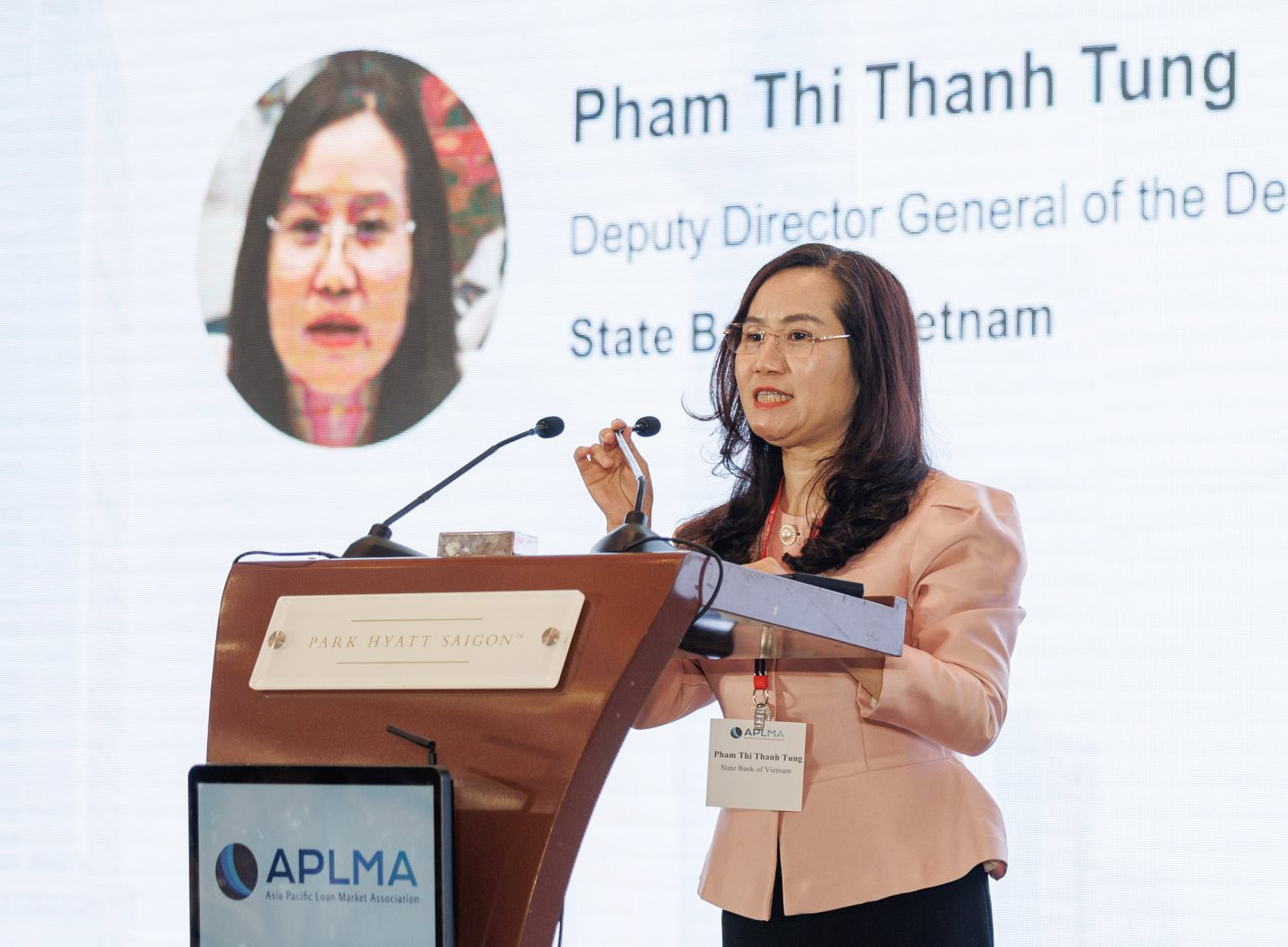 Bà Phạm Thị Thanh Tùng, Phó Vụ trưởng Vụ Tín dụng các ngành kinh tế, Ngân hàng Nhà nước Việt Nam