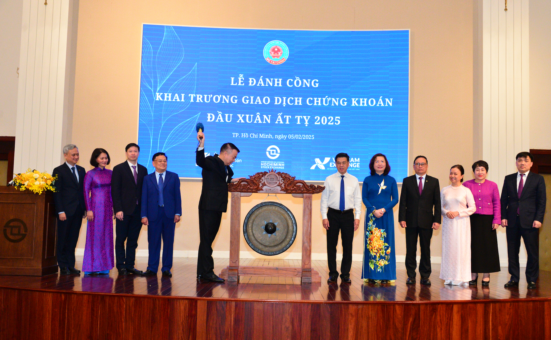 anh-man-hinh-2025-02-05-luc-12.47.46-ch.png