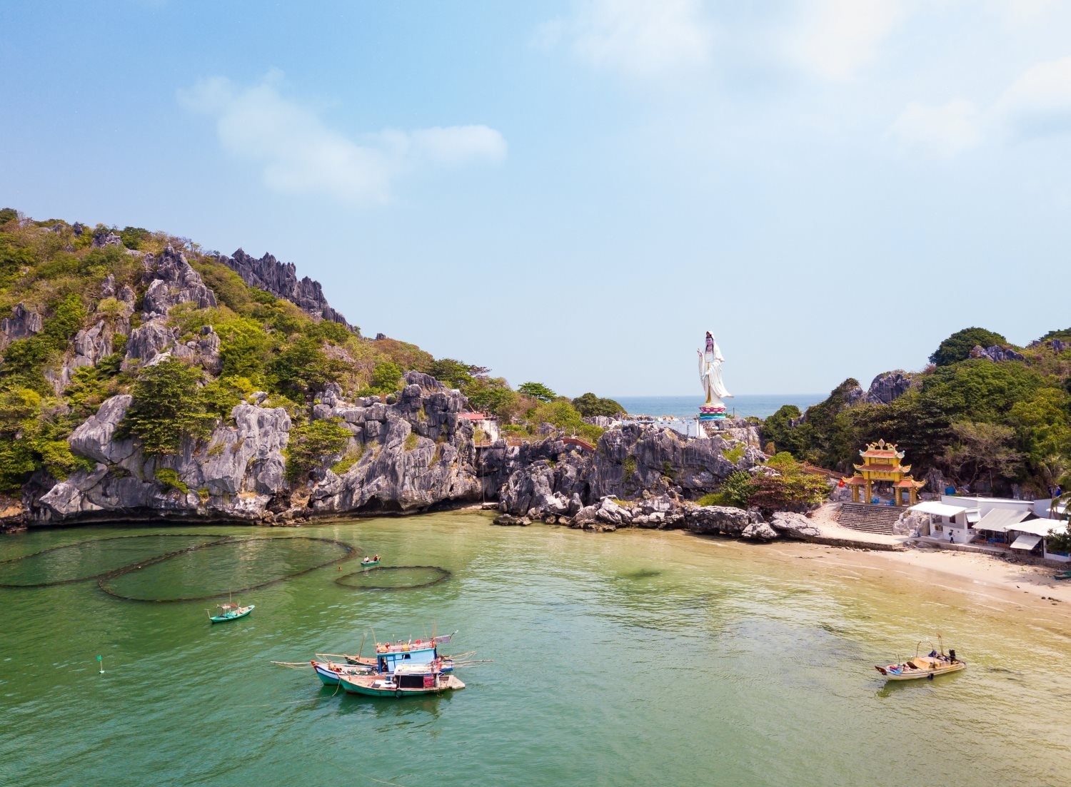 kien-giang-lot-danh-sach-nhung-diem-den-than-thien-traveller-review-awards-booking.com.jpg