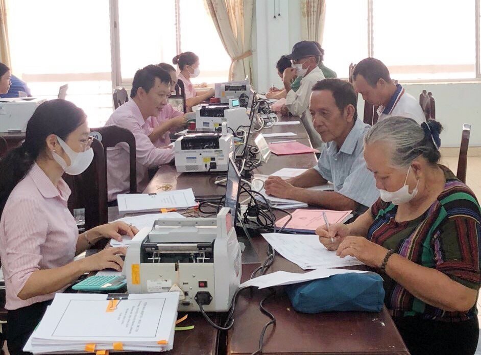 von-tin-dung-chinh-sach-da-den-gan-voi-dan.-2-.jpg