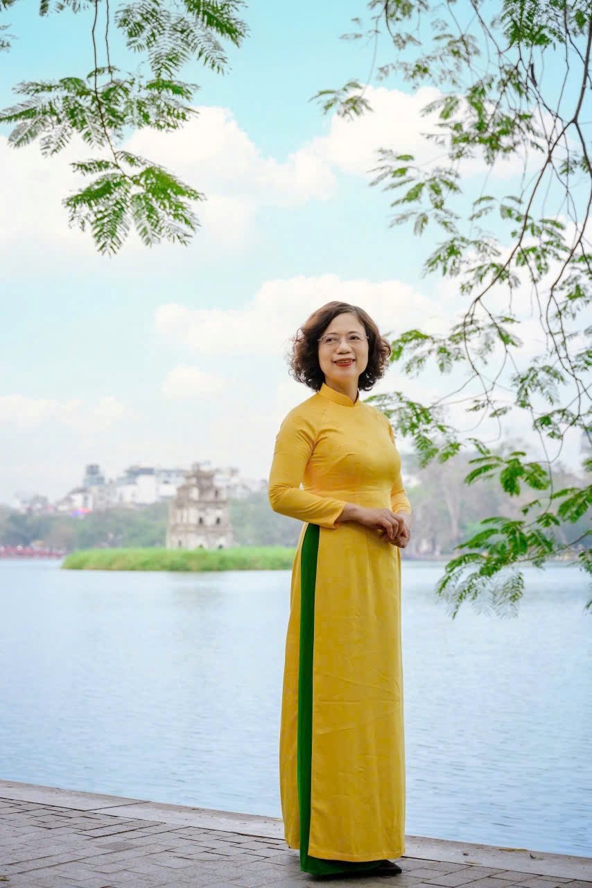 cong-hien-ms-pham-thi-van-anh(1).jpg