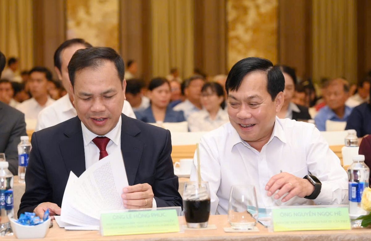 dai-bieu.jpg