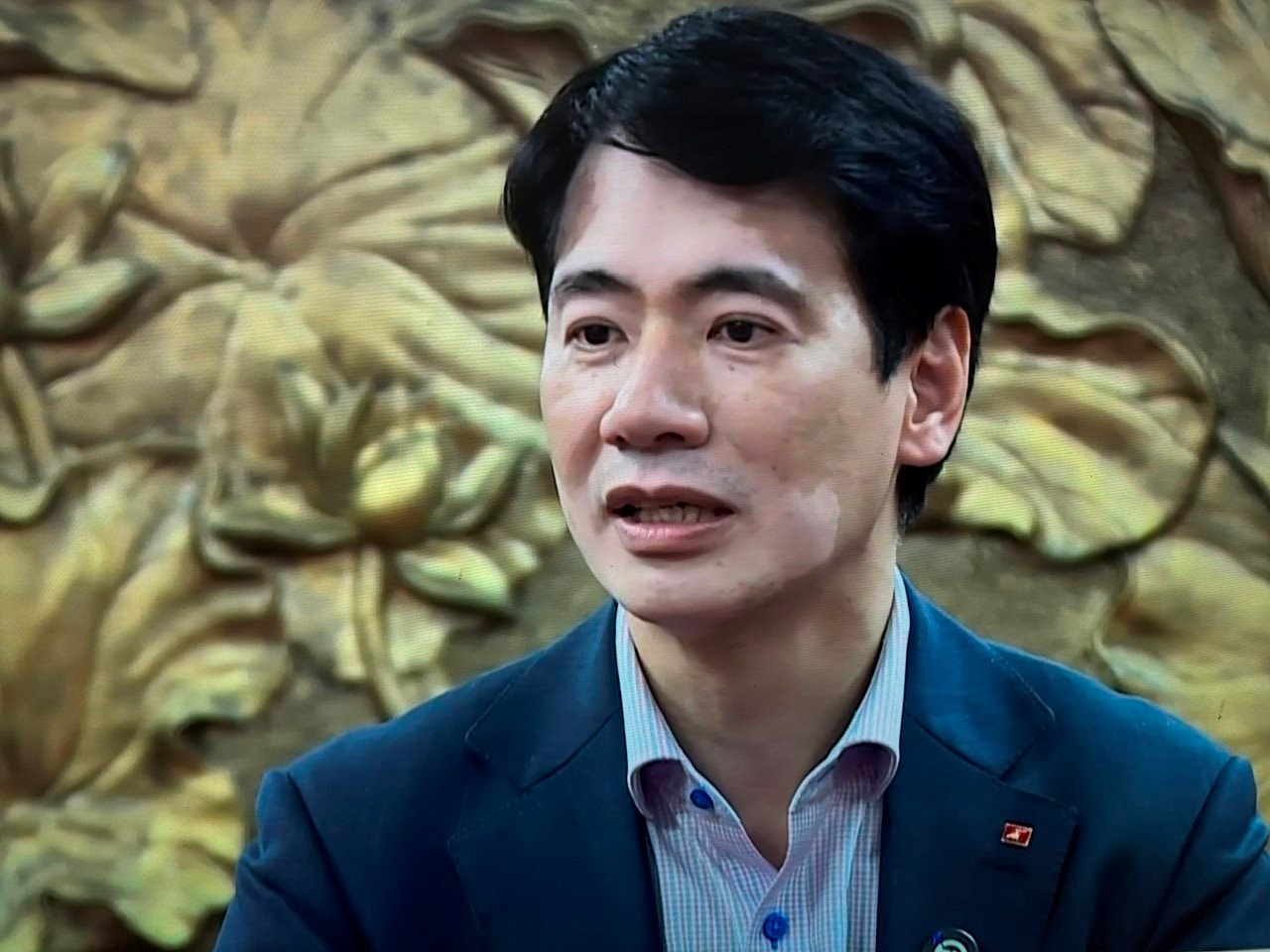ong-ta-hoang-linh.jpg