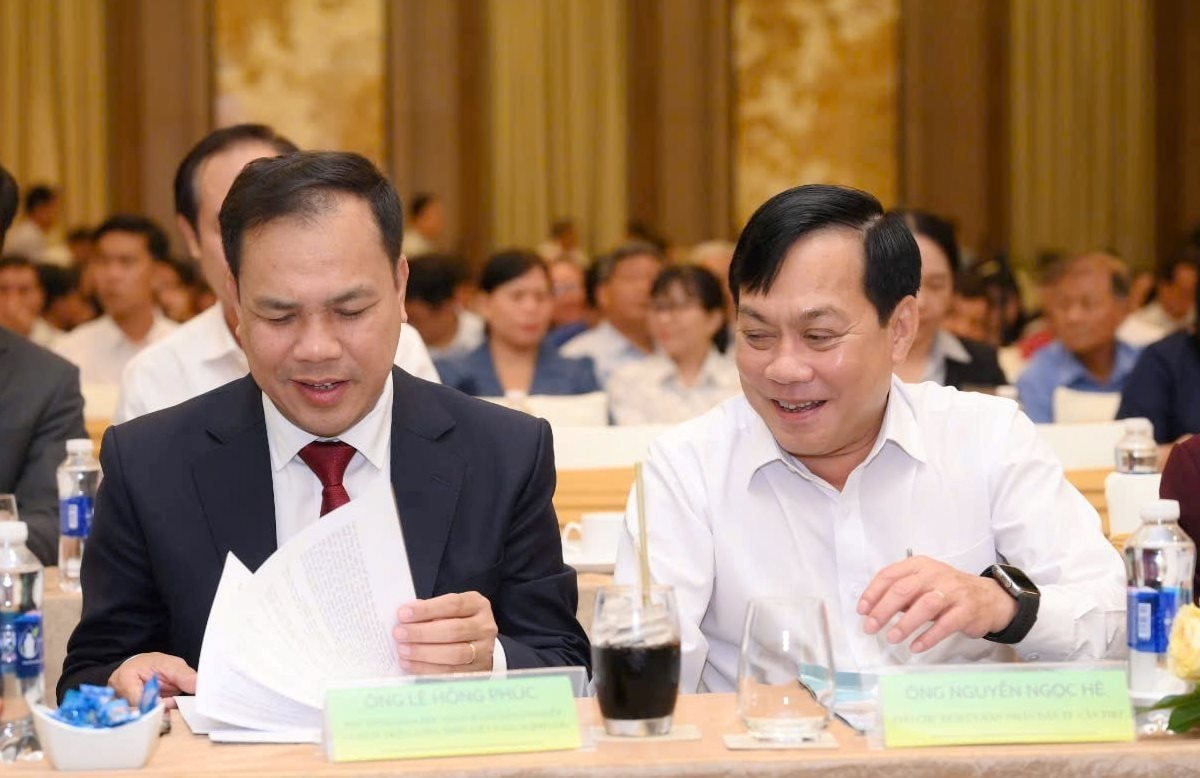 dai-bieu.jpg