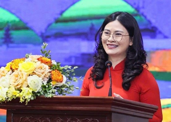 ba-vuong-ngoc-ha.jpg