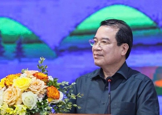 ong-ha-van-sieu.jpg