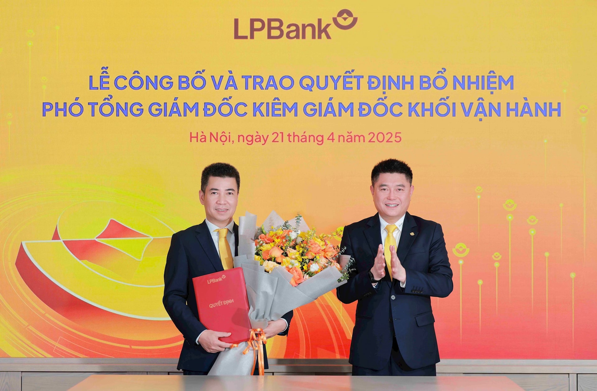 anh-1-ct-lpbank-trao-hoa.jpg