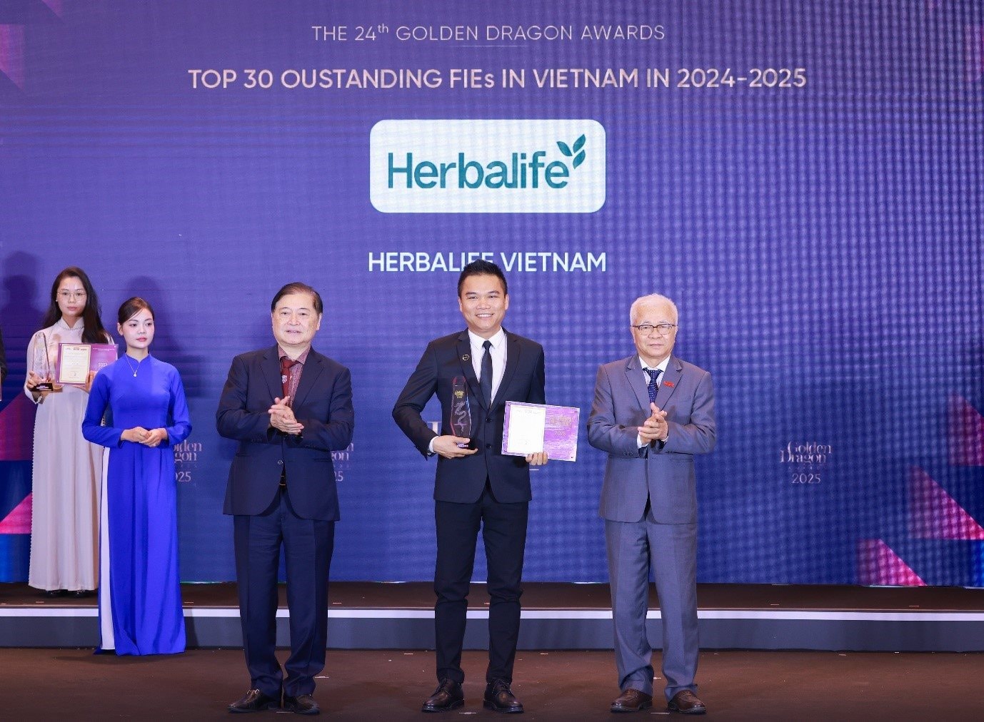 herbalife-2.jpg