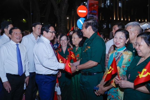 Lãnh đạo Đảng, Nhà nước dự Cầu truyền hình “Vang mãi khúc khải hoàn”- Ảnh 3.