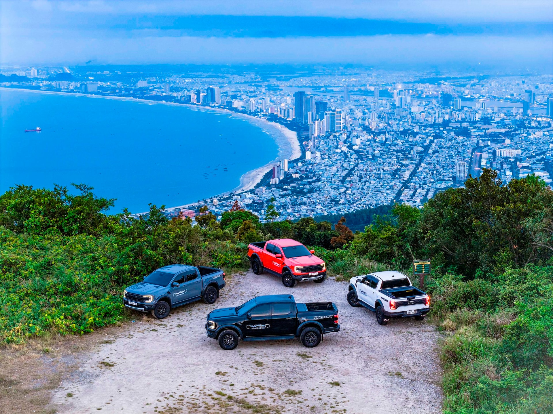 ford-ranger-raptor.jpg