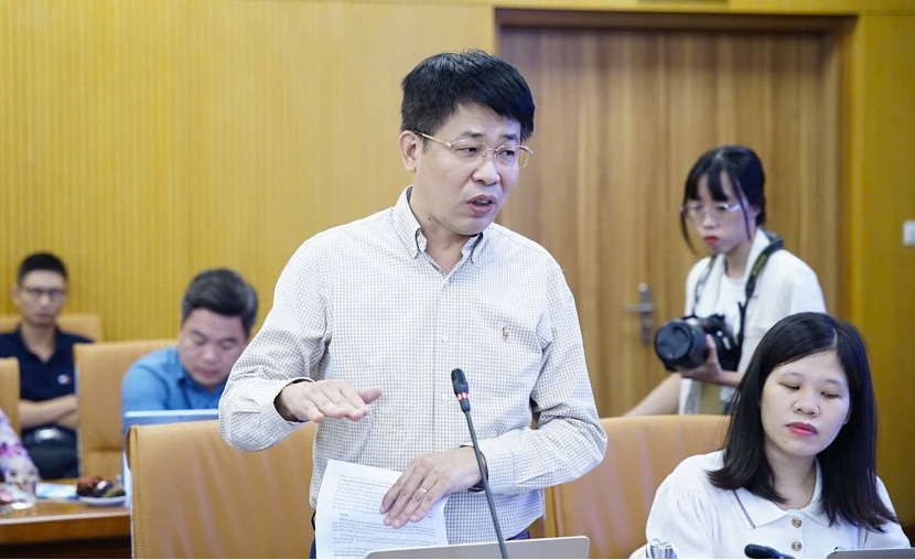 ong-mai-van-phan.png