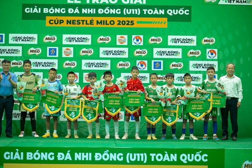 cau-thu-tieu-bieu.jpg