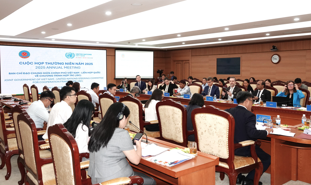 quang-canh-hop-btc-va-lhq.png