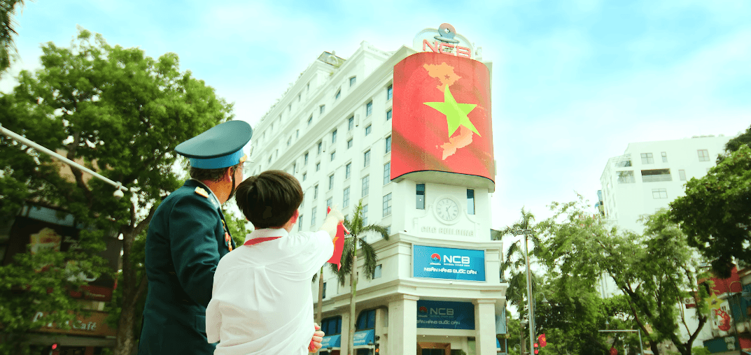 hinh-anh-ncb-xuat-hien-tinh-te-trong-mv.png