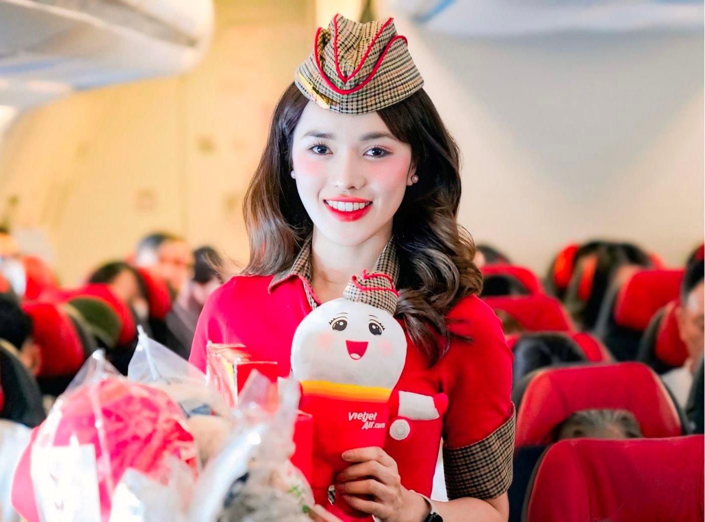 tiep-vien-hang-khong-vietjet.jpg
