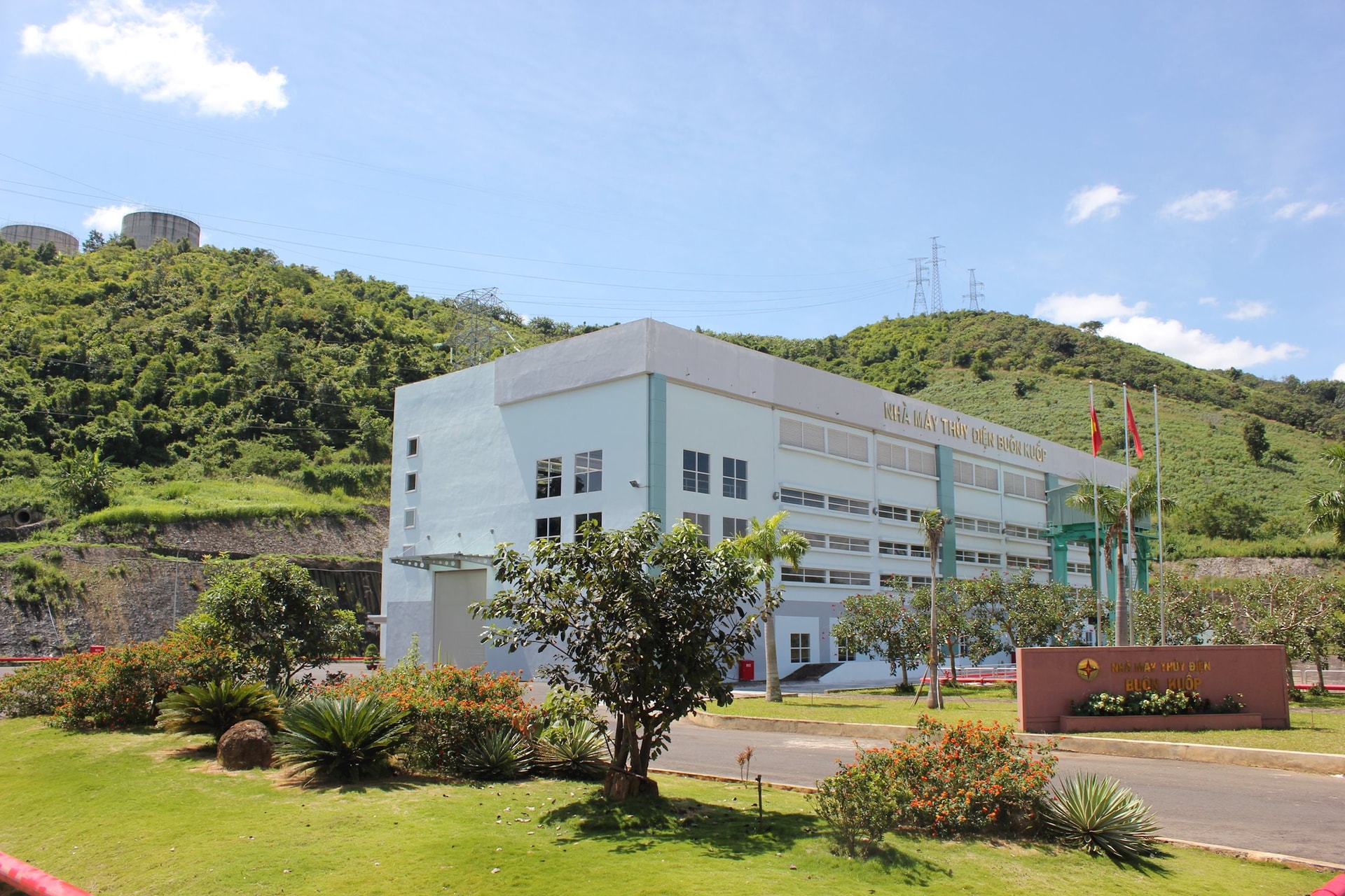 EVNGENCO3 hoàn thành hơn 70% kế hoạch doanh thu 2025