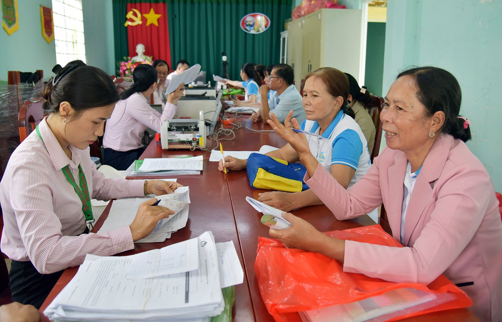 tin-dung-chinh-sach-diem-tua-vung-vang-sinh-ke.jpg