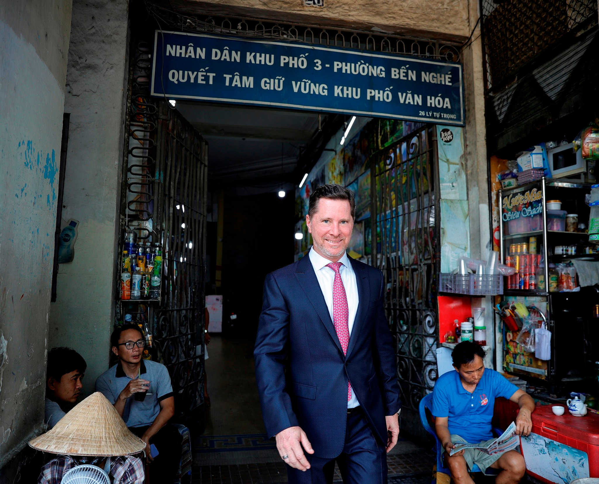 tim-evans-hsbc-05.jpg
