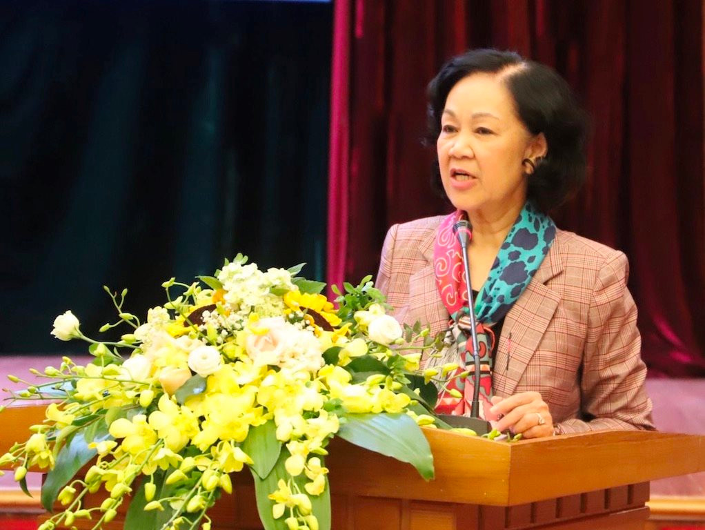 luc-luong-nu-tri-thuc-gop-y-van-kien-dai-hoi-xiii-cua-dang-11-.9709.jpg