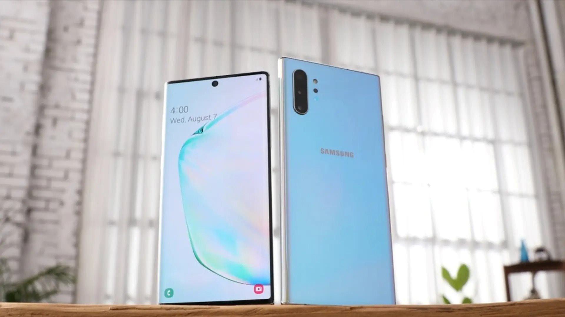 samsung-galaxy-note-10-plus-co-thiet-ke-sang-trong-va-hieu-nang-dam-bao.jpg
