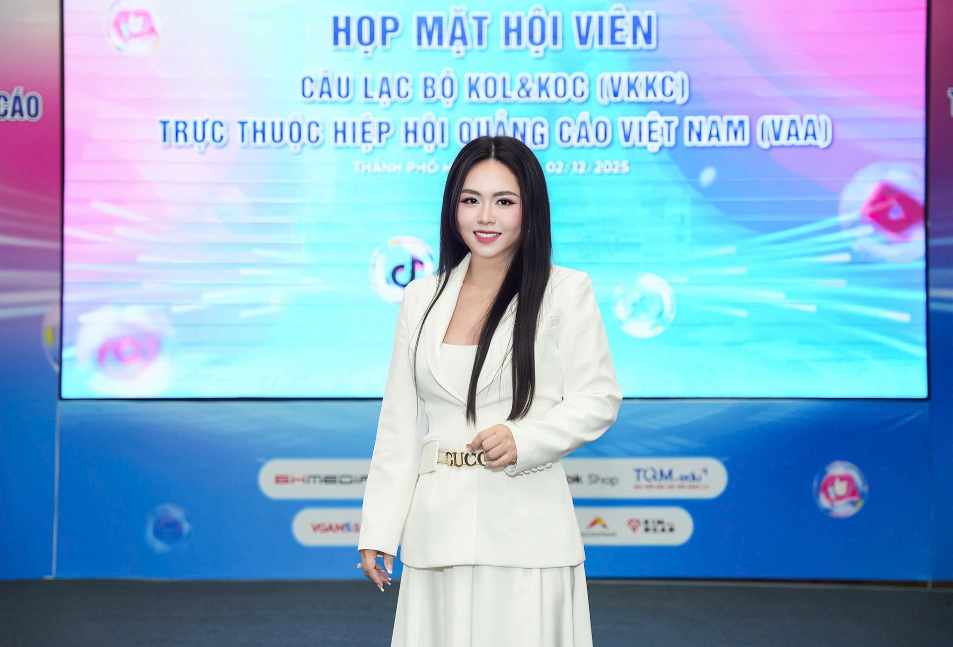 ba-tran-thi-dan-thanh-tong-giam-doc-mvot-chu-nhiem-cau-lac-bo-kol-koc.jpg