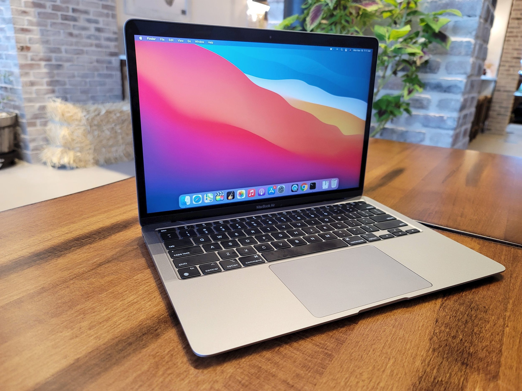macbook-air-m1-2020.jpg