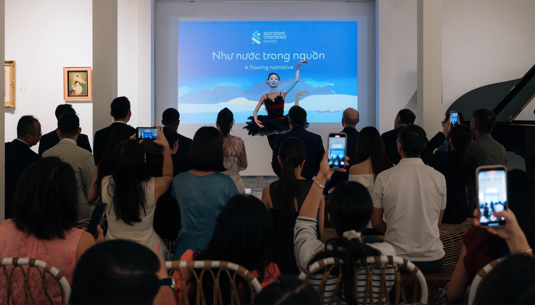 trien-lam-nghe-thuat-doc-quyen-nhu-nuoc-trong-nguon-a-flowing-narrative-tai-tphcm-.jpeg