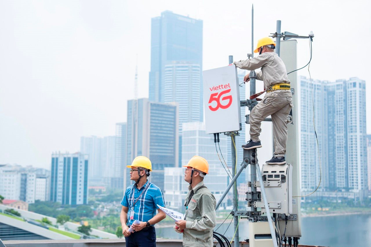 voi-so-luong-trien-khai-moi-viettel-so-huu-mang-5g-lon-nhat-tai-viet-nam-large.jpeg