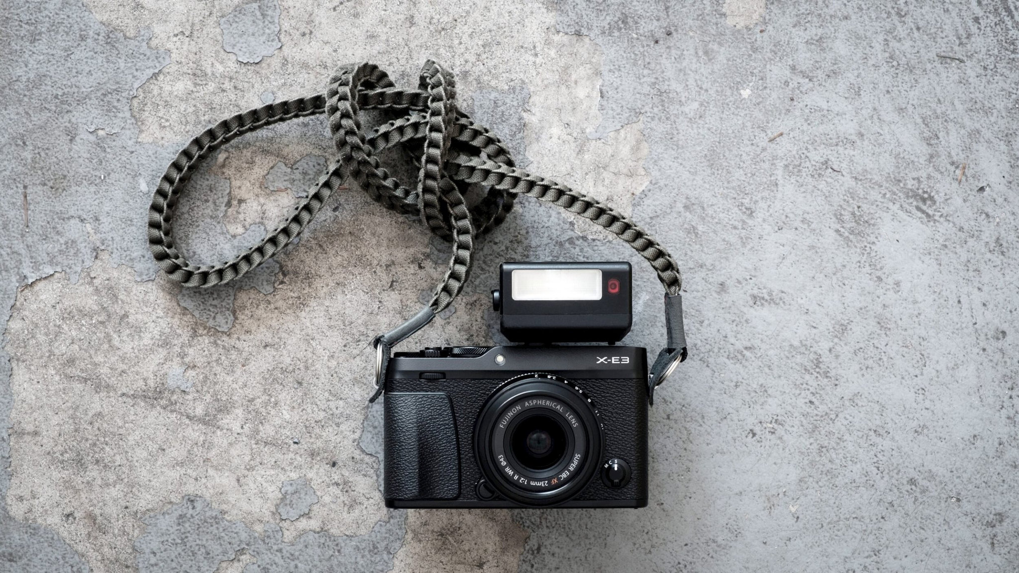 fujifilm-x-e3-nho-gon-nhung-manh-me.jpg
