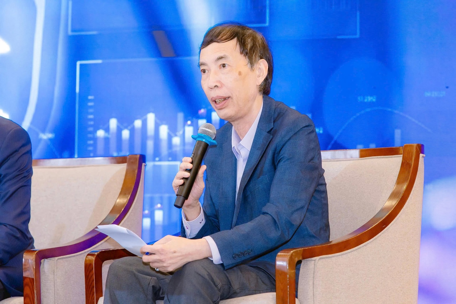 ts-vo-tri-thanh-vien-truong-vien-nghien-cuu-chien-luoc-thuong-hieu-va-canh-tranh.jpg