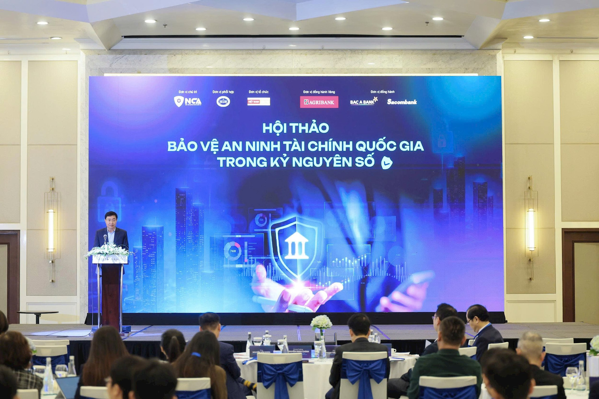 trung-tuong-nguyen-minh-chinh-nhan-manh-tam-quan-trong-cua-he-thong-tai-chinh-ngan-hang-ha-tang-thanh-toan-so-du-lieu-tai-chinh-va-cac-nen-tang-cong-nghe-lien-quan.jpg