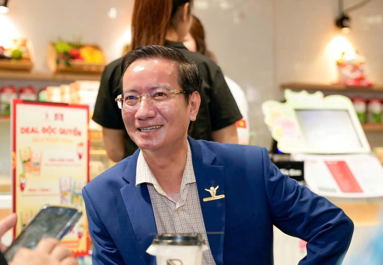 nguyen-dinh-tung-2.jpg