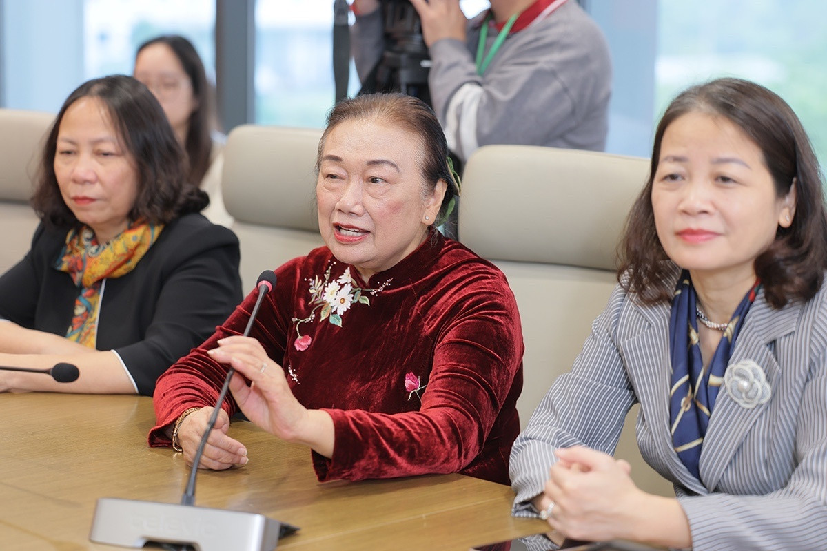 photo.znews.vn-w1200-uploaded-rohuoct-2024_08_16-_techcombank_hkd3.jpg