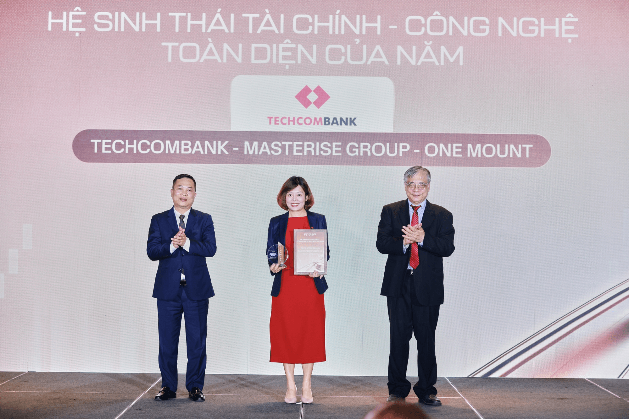 tech-he-sinh-thai-toan-dien.png
