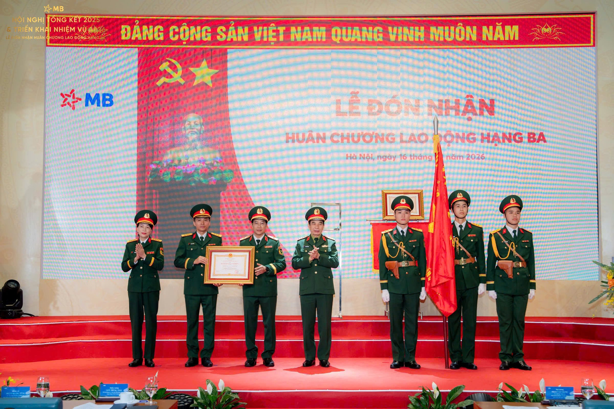 hoi-nghi-mb-2026_1.jpg