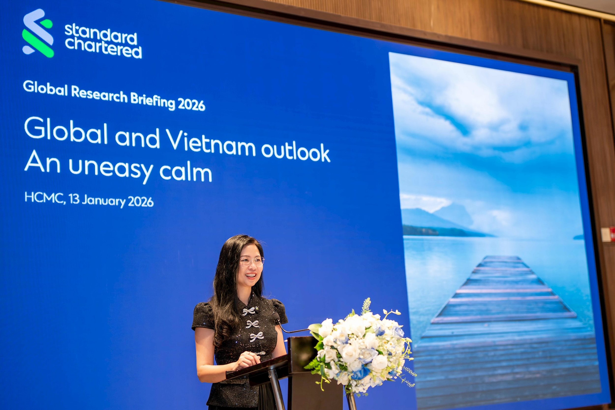 nguyen-thuy-hanh-ceo-of-standard-chartered-bank-vietnam.jpg