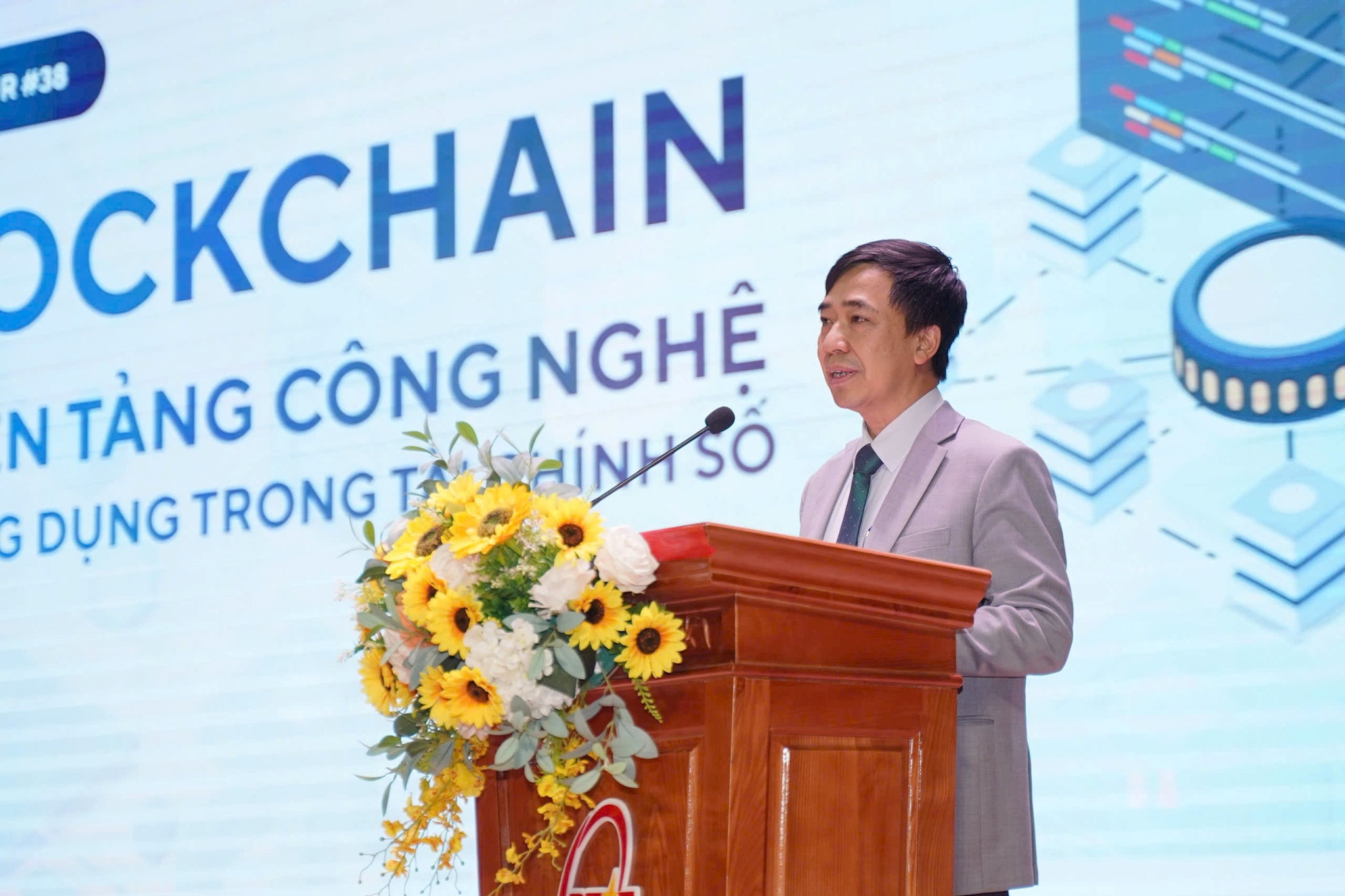 ts.-nguyen-trung-kien-pho-giam-doc-hoc-vien-cong-nghe-buu-chinh-vien-thong.jpg