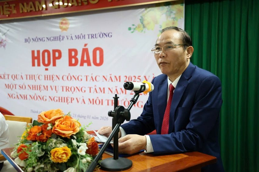 ong-phung-duc-tien-thu-truong-bo-nn-mt(1).jpg