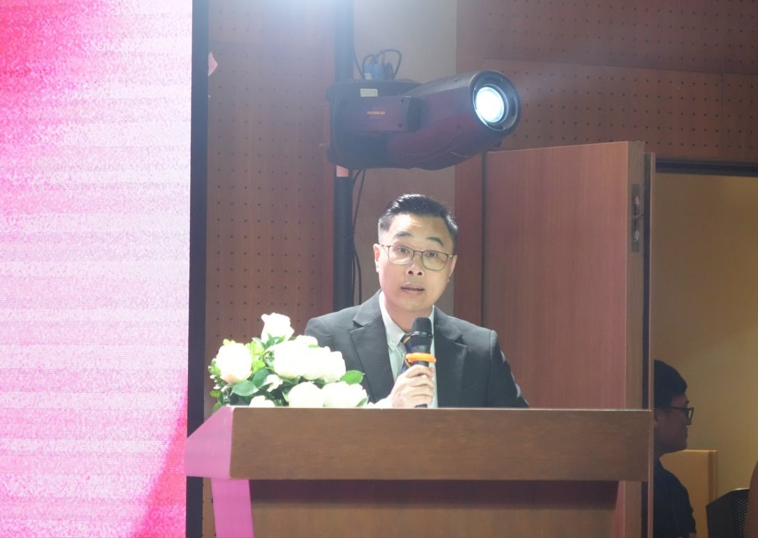 mr-hung.jpg