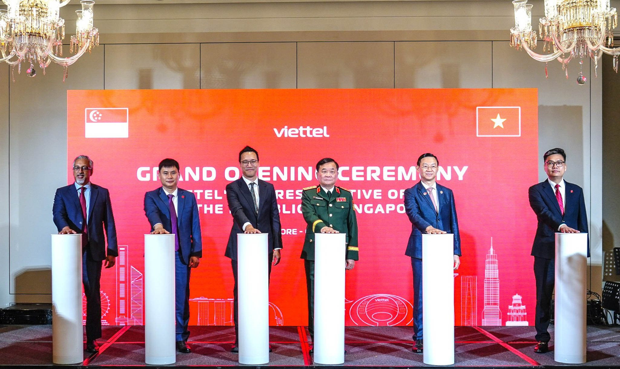 anh-1-van-phong-dai-dien-tai-singapore-duoc-ky-vong-se-mo-ra-co-hoi-cho-viettel-trong-cac-linh-vuc-nhu-hang-khong-chuyen-doi-so-an-ninh-mang-ai-cloud....jpg