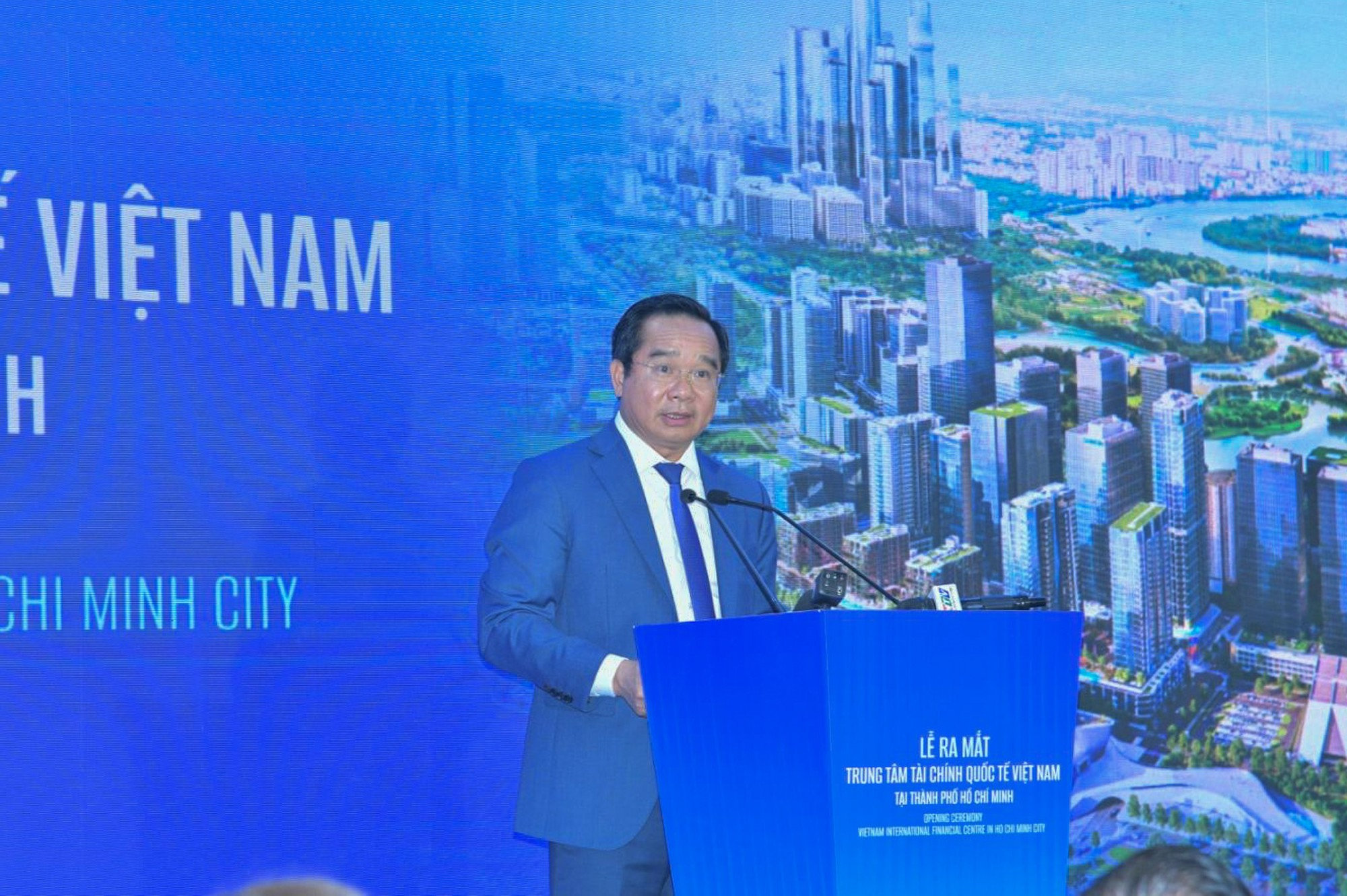 Thủ tướng: Biến Trung tâm Tài chính Quốc tế Việt Nam thành một động lực, điểm tựa phát triển- Ảnh 7. Thủ tướng: Biến Trung tâm Tài chính Quốc tế Việt Nam thành một động lực, điểm tựa phát triển- Ảnh 7.
