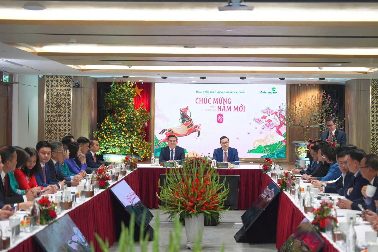 23.2-10lanh-dao-nhnn-tham-va-chuc-mung-nam-moi-mot-so-tctd.jpg
