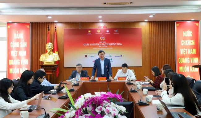 giai-thuong-sach.jpg