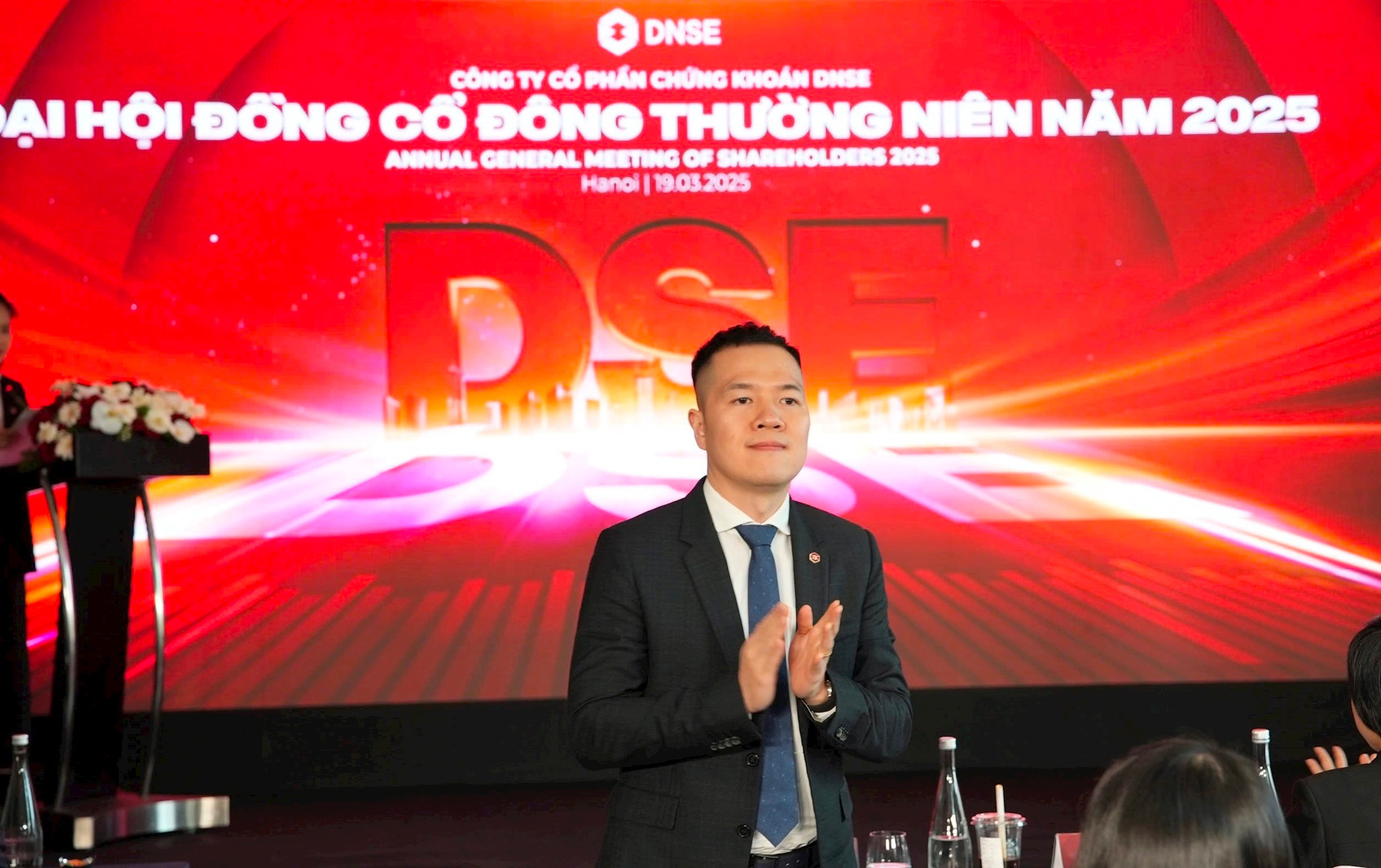 ong-nguyen-hoang-giang-chu-tich-dnse-tai-dai-hoi.jpg