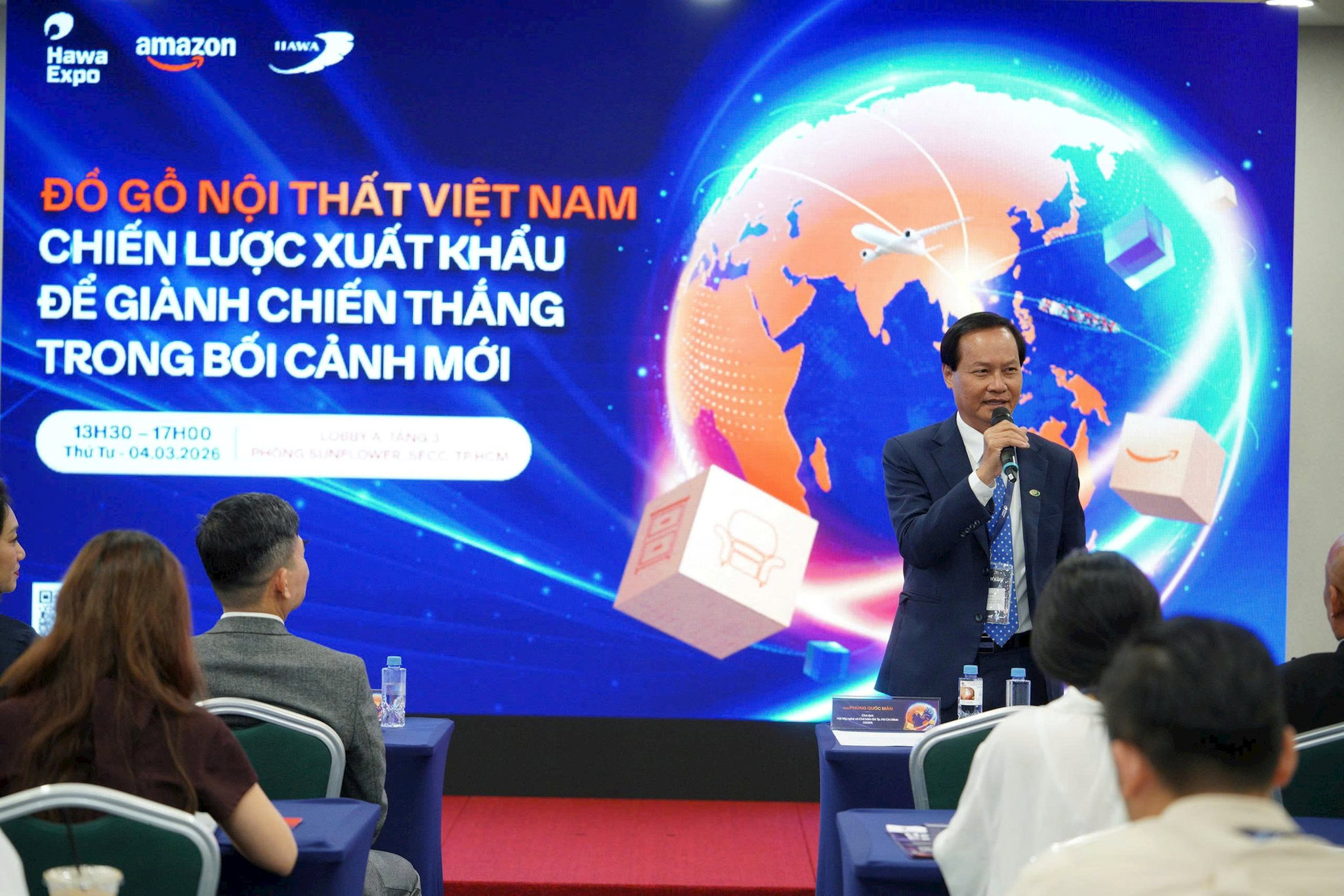 ong-phung-quoc-man-chu-tich-hawa.jpg