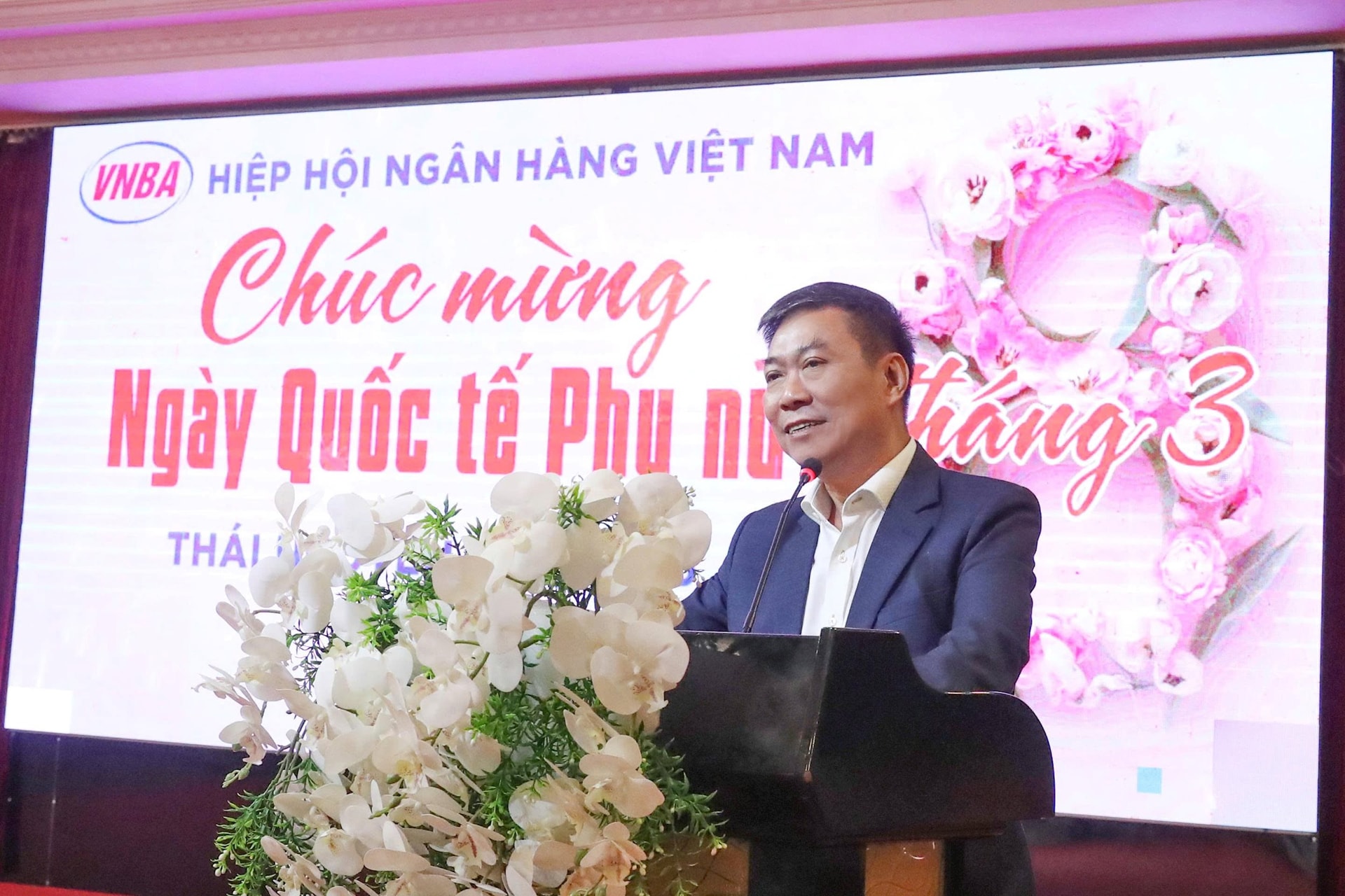 Ông Trịnh Xuân Đoan, Giám đốc Agribank chi nhánh Thái Nguyên, phát biểu tại buổi lễ