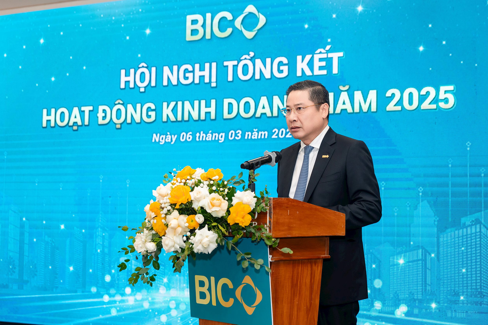 chu-tich-hdqt-bic-tran-hoai-an-phat-bieu-chi-dao-hoi-nghi.jpg