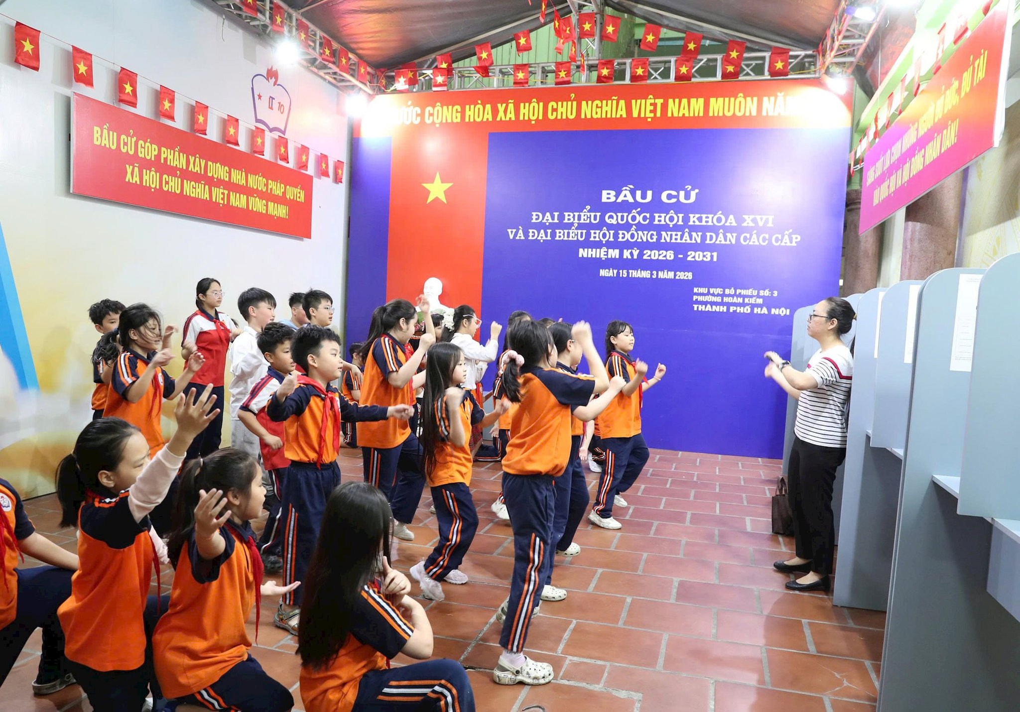 52becb3a23acadf2f4bd77.jpg